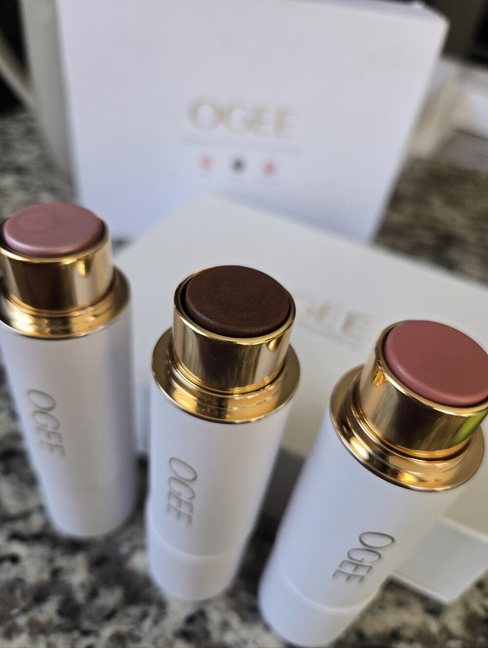 OGEE Luxury Organics Box — Radiant Contour Collection New